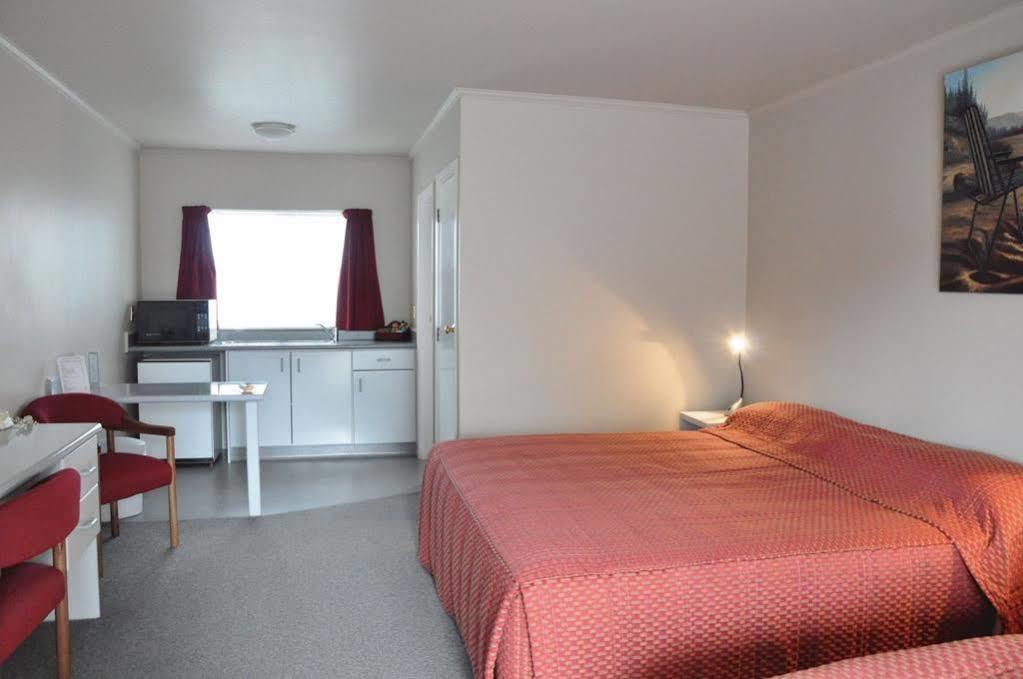 Motel Settlers Motor 4*